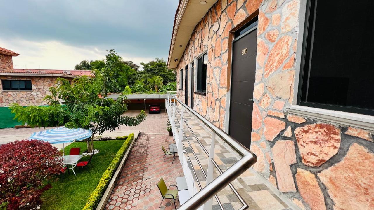 Hotel Villa Pralaya Хьютепек Екстер'єр фото